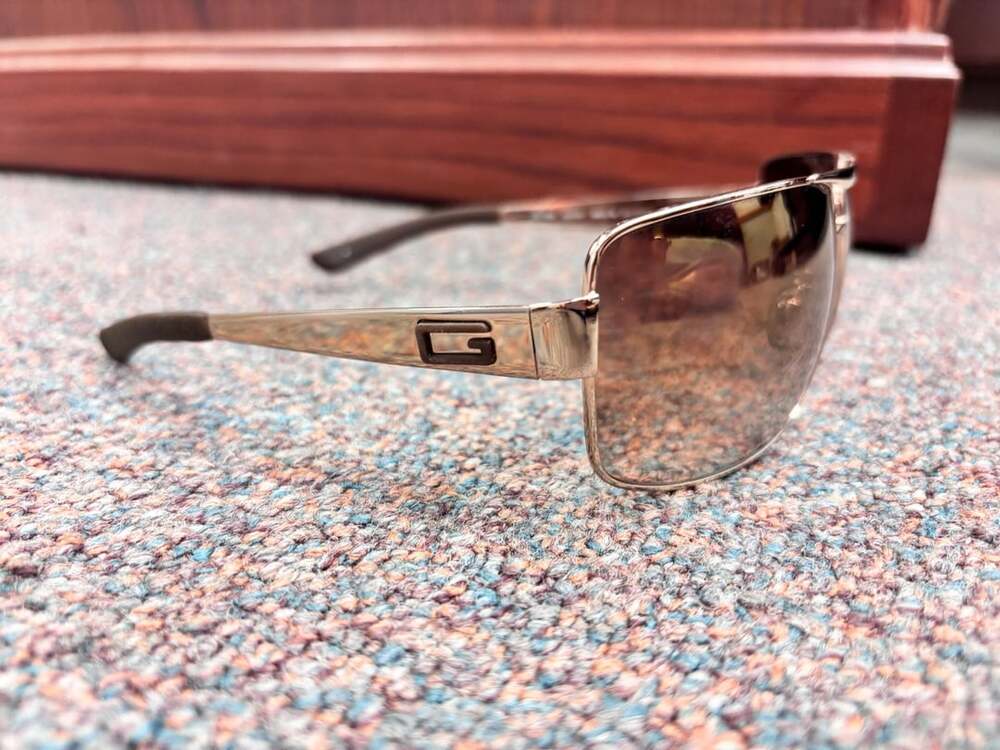Guess Sunglasses Brown Mirror Pilot Glasses